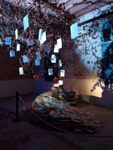 exposition aux écuries: divers poèmes